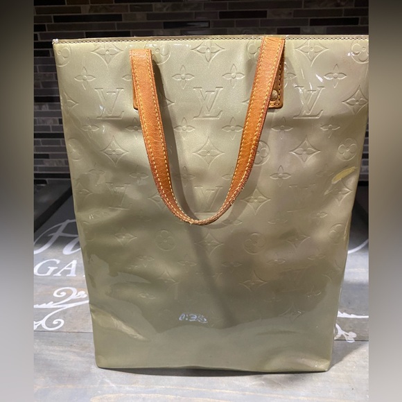 Louis Vuitton Green Vernis Monogram Tote - Picture 3 of 16